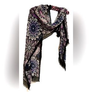 Vera Bradley scarf…Mimosa Medallion